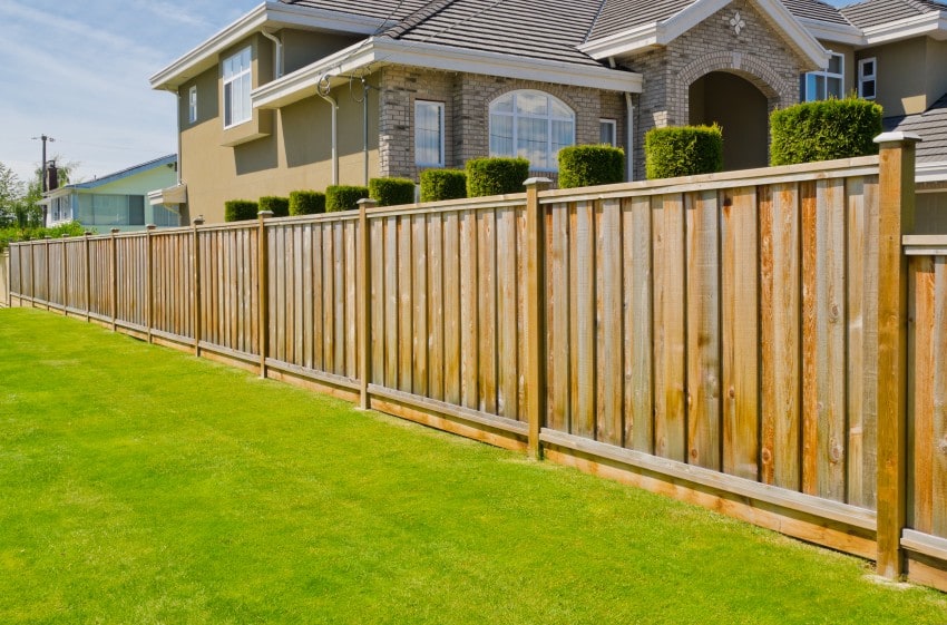 Fence Styles and Designs for Backyard-Front Yard (IMAGES)