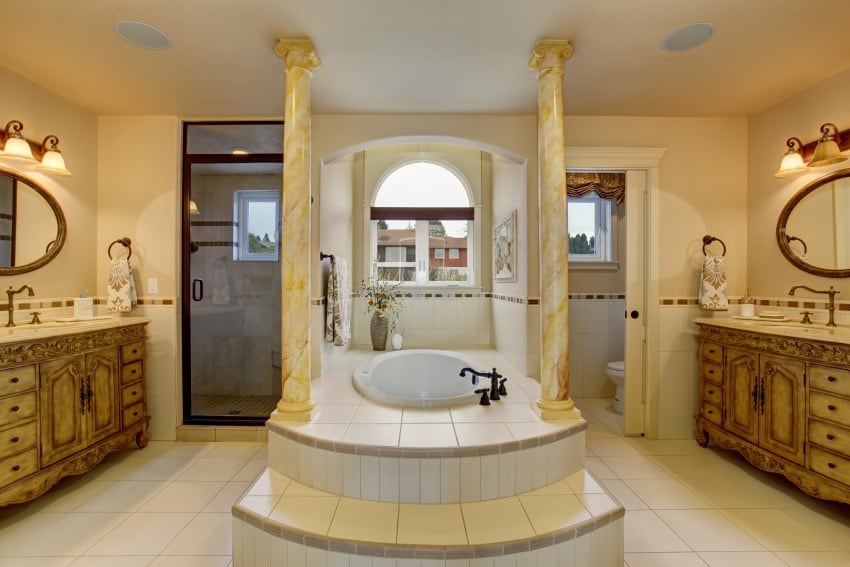 Large-Luxury-Bathroom-With-Centered-bathtub