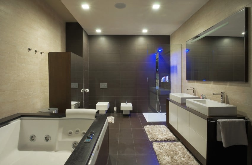Modern-House-Bathroom
