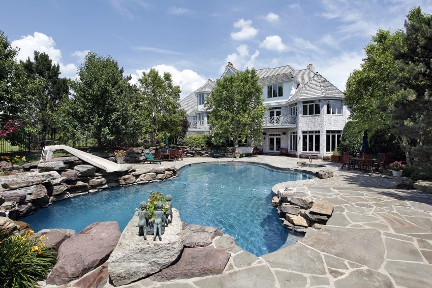 Luxury-Home-With-Swimming-Pool