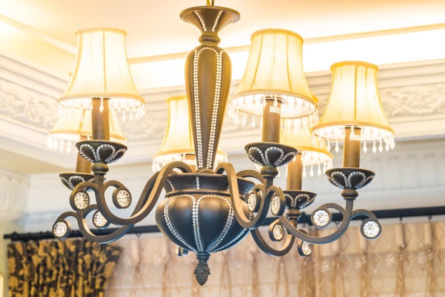 How To Pack And Move Lighting Fixtures, How To Pack A Large Chandelier For Moving